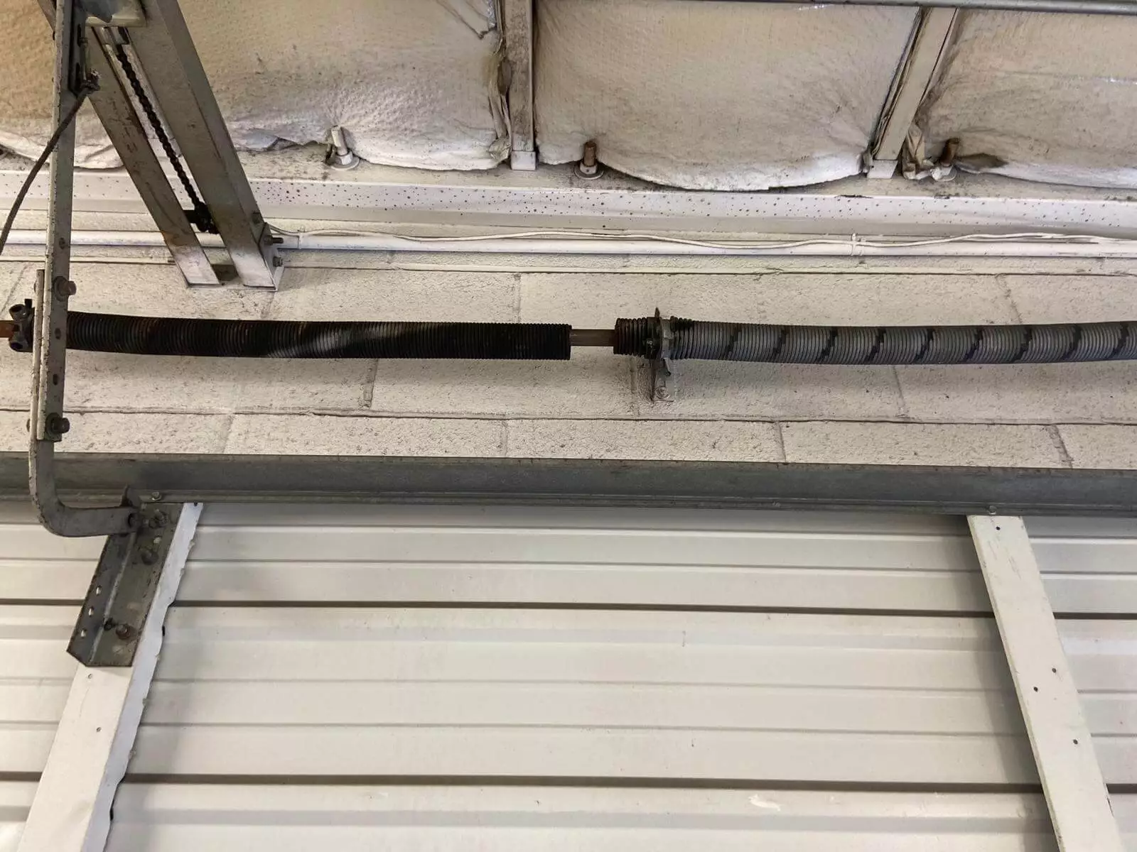 Garage-Door-Spring-Replacement-and-Repair